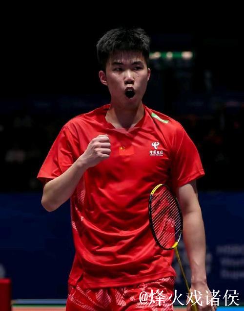 翁泓阳2-0挺进世锦赛八强 国羽男单提前确保奖牌